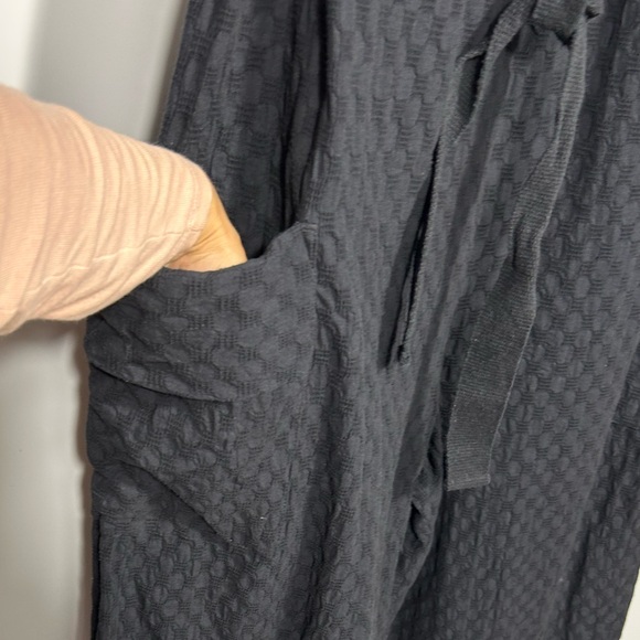 Free People She's A Catch Wide Leg Cropped Jumpsuit In Black Size XL - Picture 6 of 12